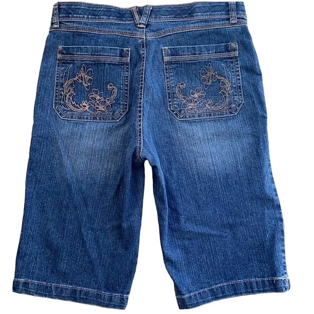 Gloria Vanderbilt Bermuda Shorts Medium Wash with Embroidery Size 8